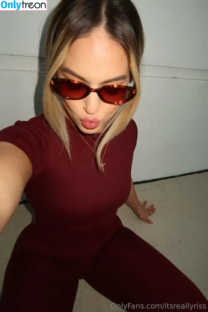 itsreallyriss nude photo #0016 (itsreallyrisse)