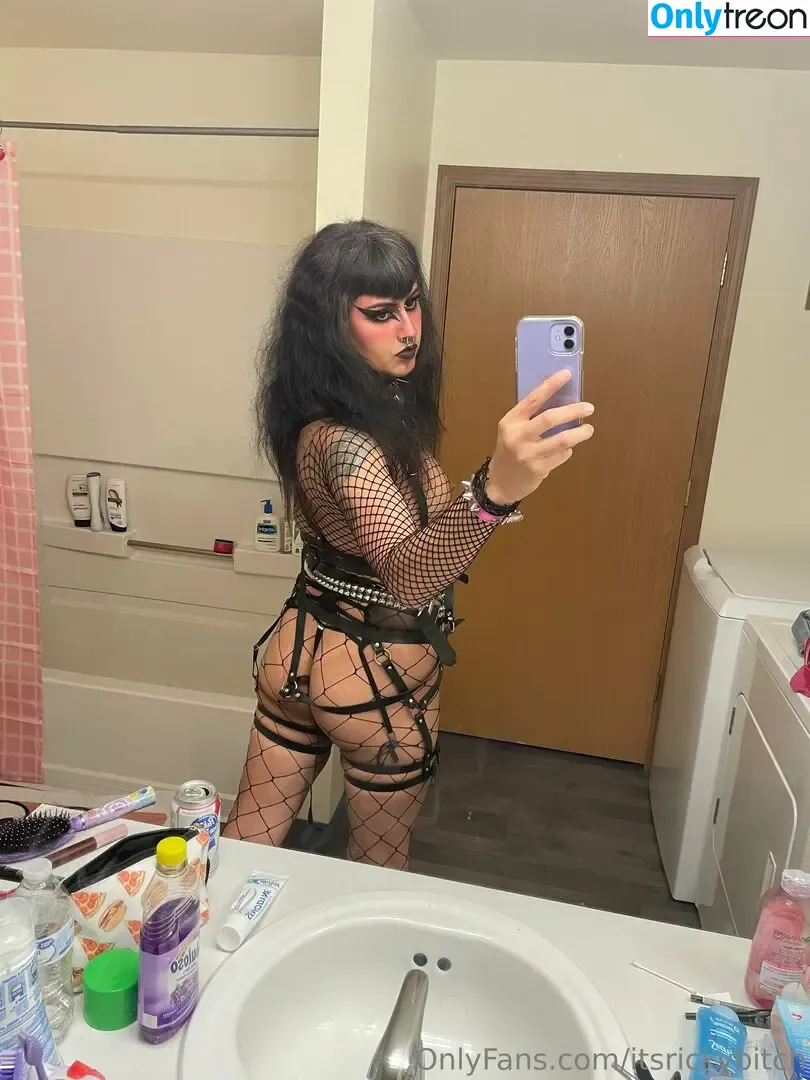 itsrickybitch nude photo #0010 (itsrickybitch)
