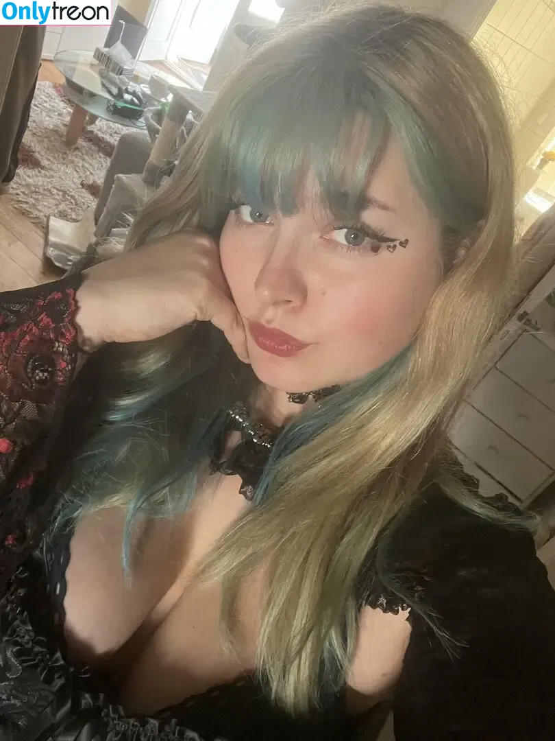 Itsschmolli nude photo #0108 (smallleaf)