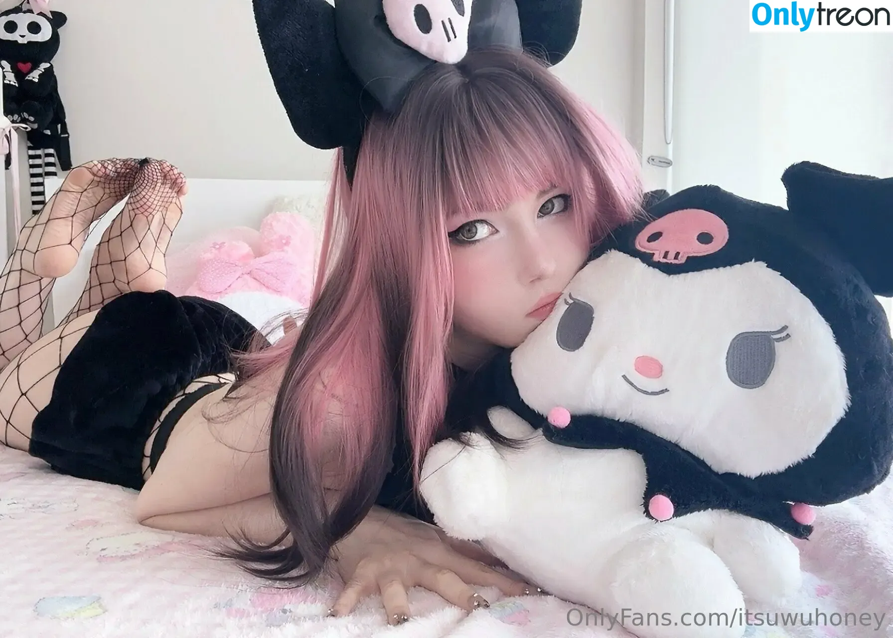 ItsUwUHoney nude photo #0029 (HoneyTheAngel)