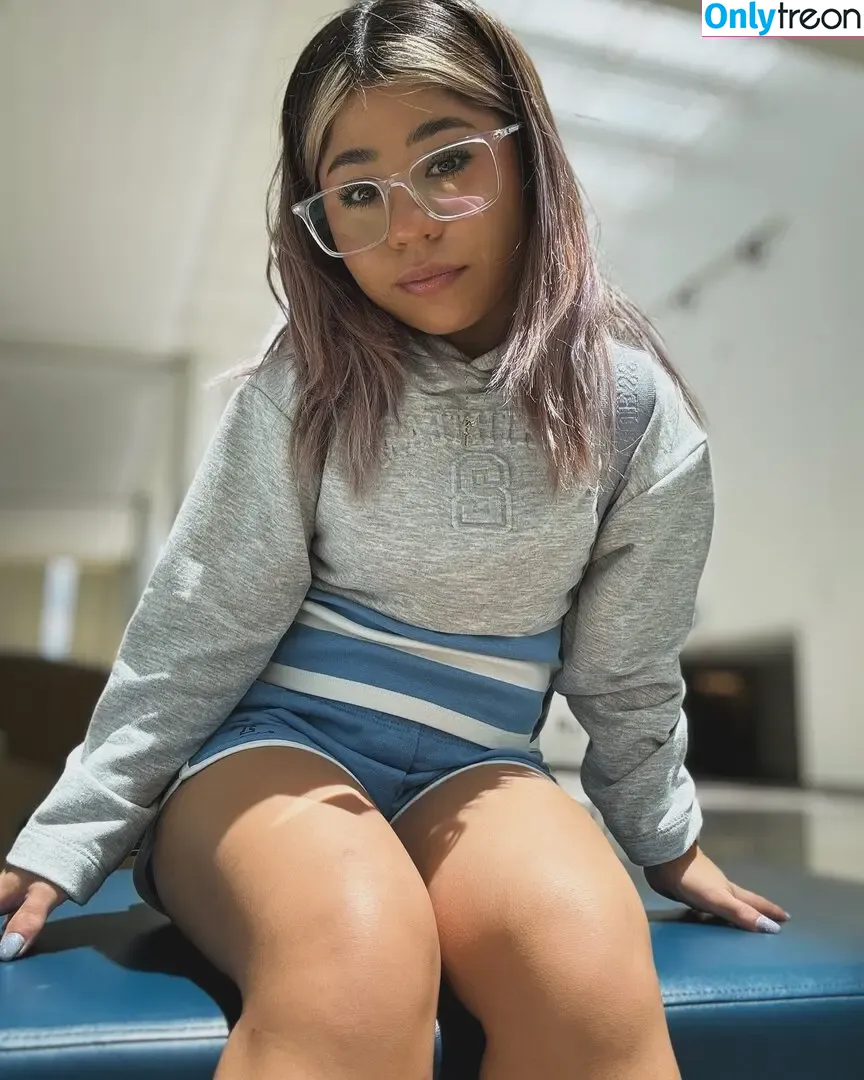 itsyunueny nude photo #0047 (yunuen)