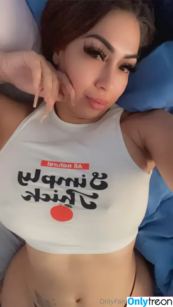Itzjennii nude photo #0029 (chick / itzjenni__)