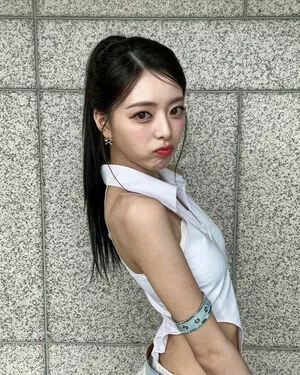 itzy.all.in.us / Shin Yu Na / Yuna ITZY / 유나 nude photo #0009