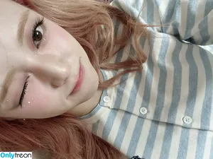 itzy.all.in.us / Shin Yu Na / Yuna ITZY / 유나 nude photo #0576