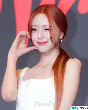 itzy.all.in.us / Shin Yu Na / Yuna ITZY / 유나 nude photo #0595