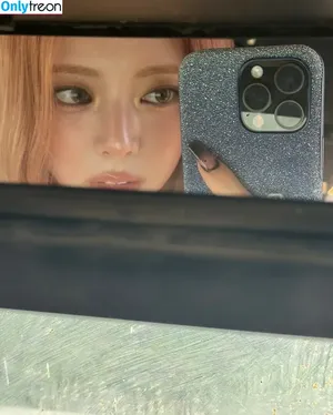 itzy.all.in.us / Shin Yu Na / Yuna ITZY / 유나 nude photo #0600