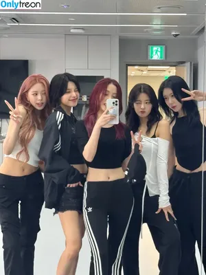 itzy.all.in.us / Shin Yu Na / Yuna ITZY / 유나 nude photo #0607