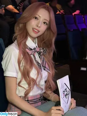 itzy.all.in.us / Shin Yu Na / Yuna ITZY / 유나 nude photo #0612