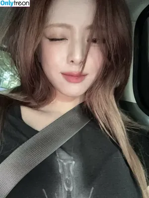 itzy.all.in.us / Shin Yu Na / Yuna ITZY / 유나 nude photo #0617