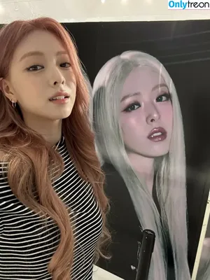 itzy.all.in.us / Shin Yu Na / Yuna ITZY / 유나 nude photo #0618