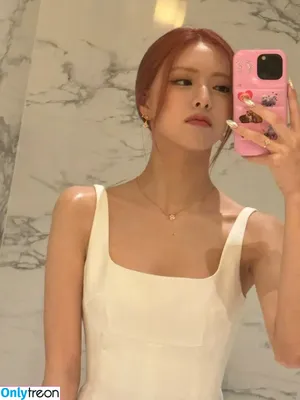 itzy.all.in.us / Shin Yu Na / Yuna ITZY / 유나 nude photo #0619