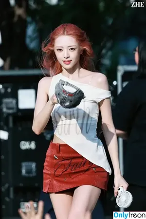 itzy.all.in.us / Shin Yu Na / Yuna ITZY / 유나 nude photo #0630