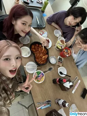 itzy.all.in.us / Shin Yu Na / Yuna ITZY / 유나 nude photo #0692