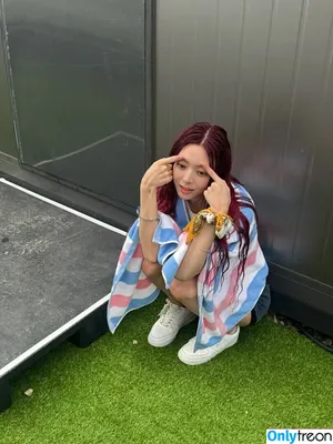 itzy.all.in.us / Shin Yu Na / Yuna ITZY / 유나 nude photo #0707