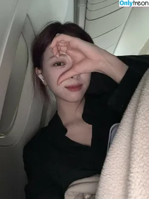 itzy.all.in.us / Shin Yu Na / Yuna ITZY / 유나 nude photo #0709