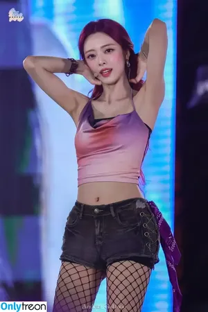 itzy.all.in.us / Shin Yu Na / Yuna ITZY / 유나 nude photo #0721