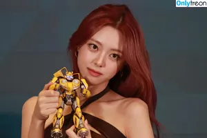 itzy.all.in.us / Shin Yu Na / Yuna ITZY / 유나 nude photo #0738