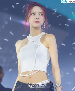 itzy.all.in.us / Shin Yu Na / Yuna ITZY / 유나 nude photo #0741