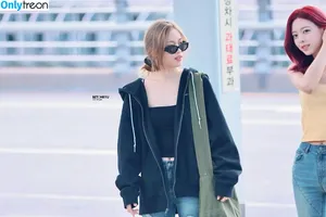 itzy.all.in.us / Shin Yu Na / Yuna ITZY / 유나 nude photo #0792