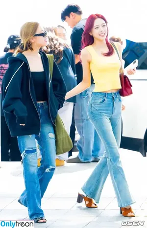 itzy.all.in.us / Shin Yu Na / Yuna ITZY / 유나 nude photo #0793