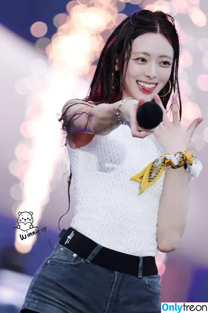 itzy.all.in.us nude photo #0665 (Shin Yu Na / Yuna ITZY / 유나)