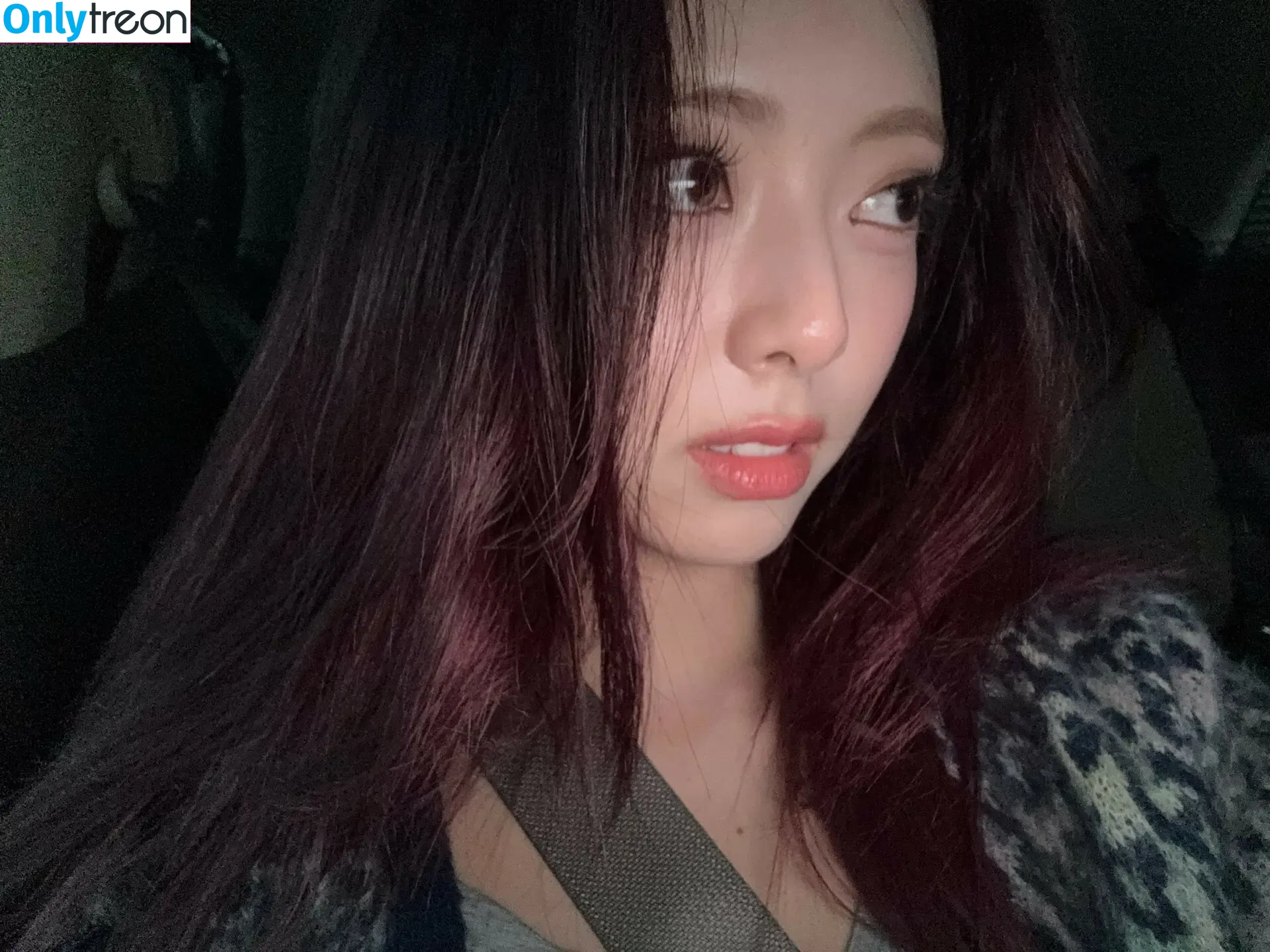 itzy.all.in.us nude photo #0703 (Shin Yu Na / Yuna ITZY / 유나)