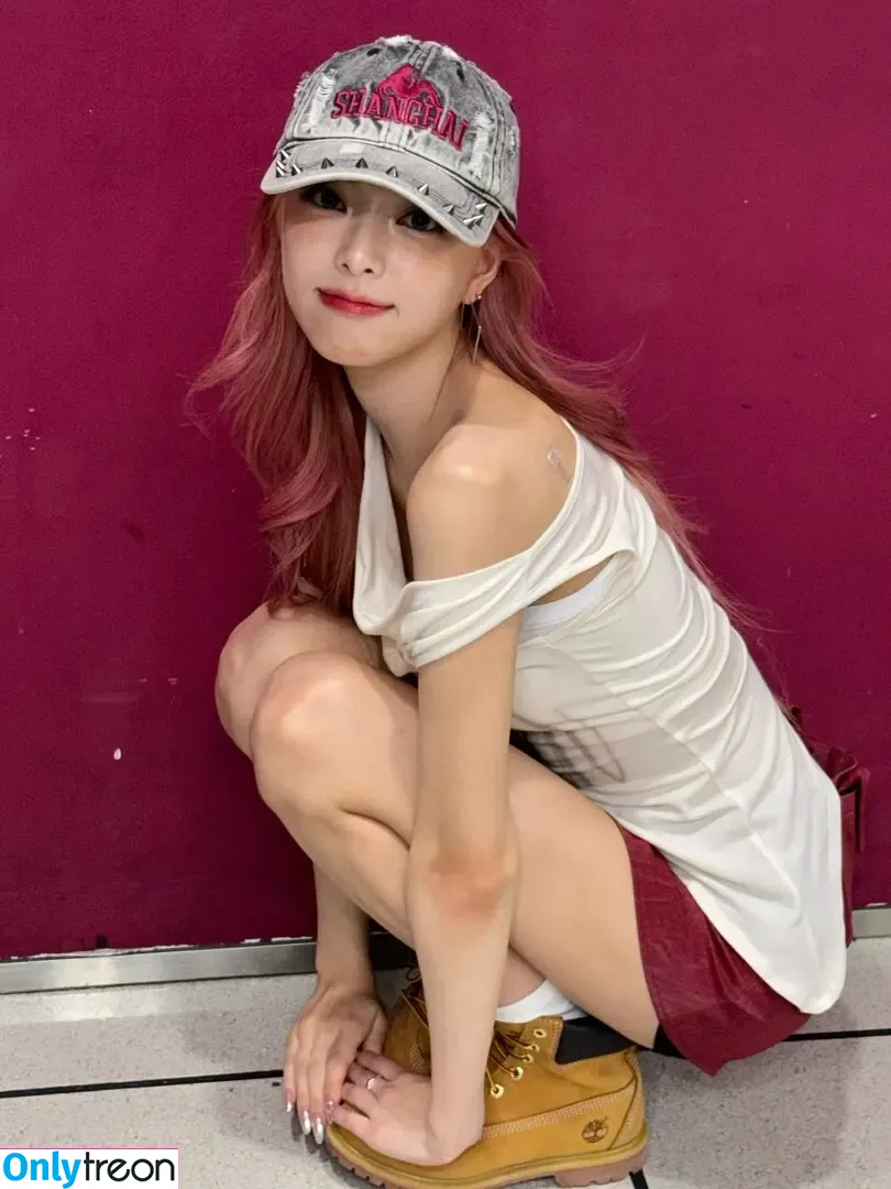 itzy.all.in.us nude photo #0712 (Shin Yu Na / Yuna ITZY / 유나)