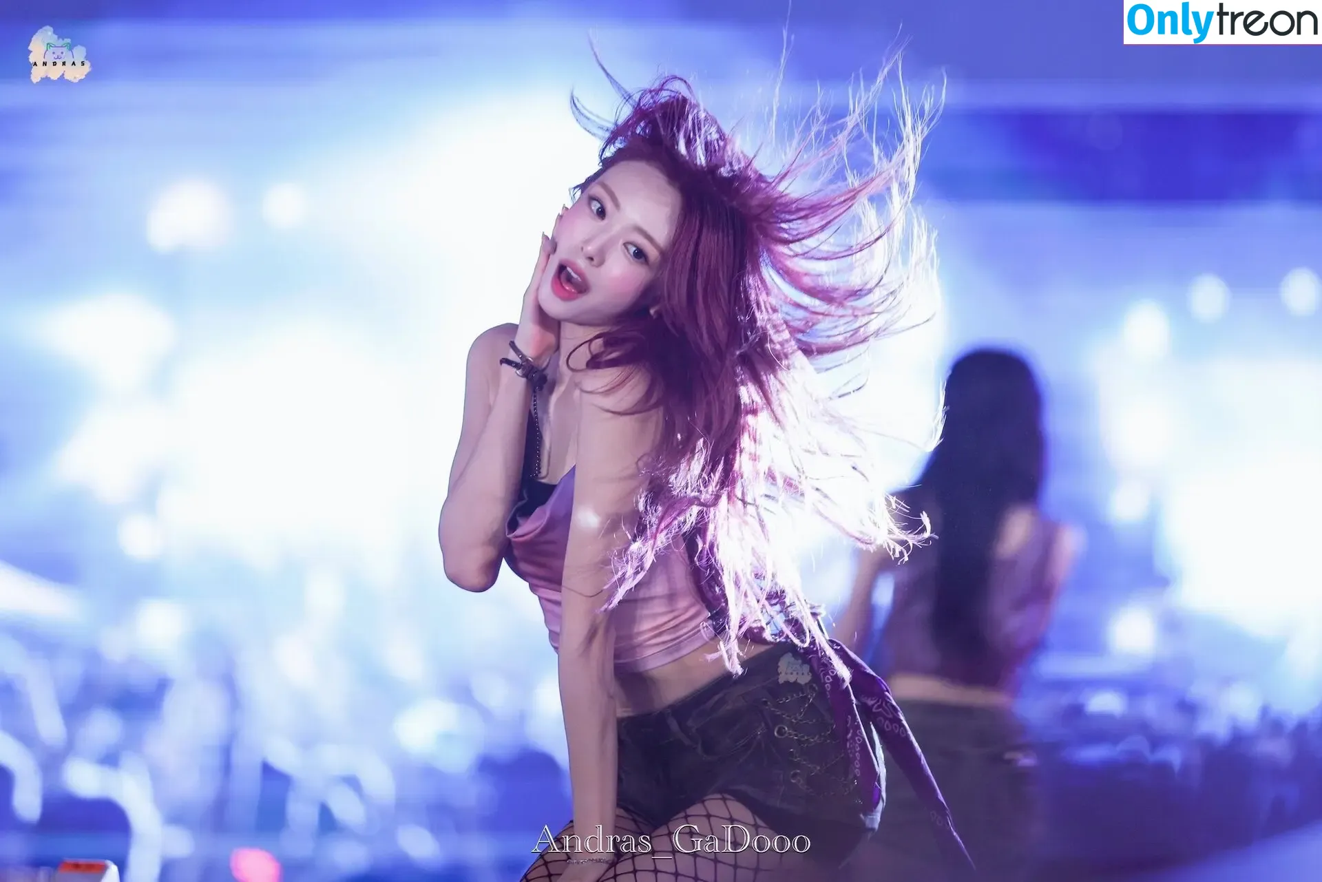 itzy.all.in.us nude photo #0732 (Shin Yu Na / Yuna ITZY / 유나)