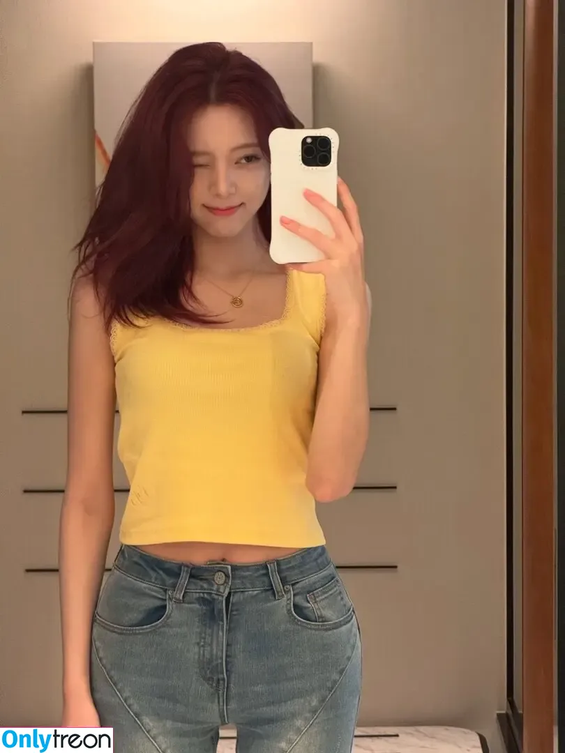 itzy.all.in.us nude photo #0767 (Shin Yu Na / Yuna ITZY / 유나)