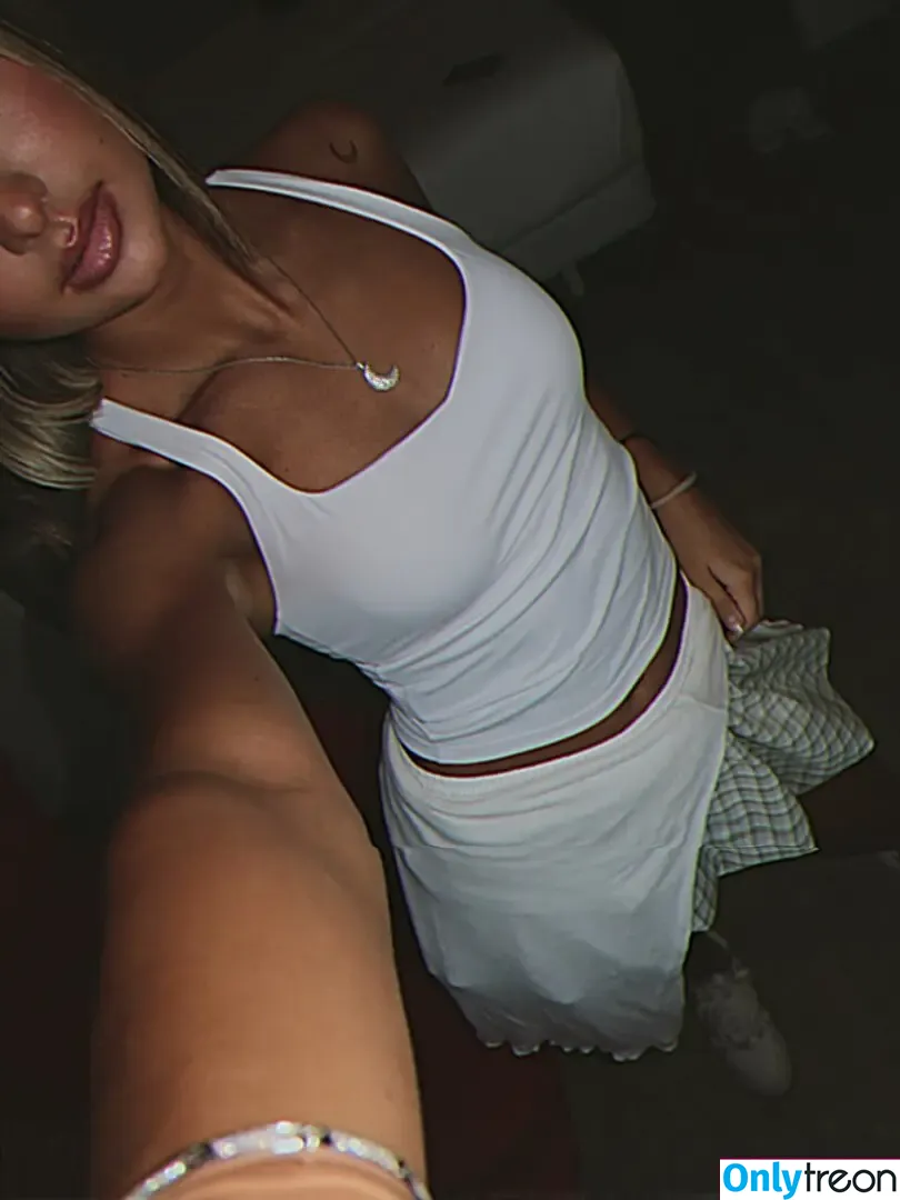 Iuliana Beregoi nude photo #0096 (iulianaberegoiofficial)