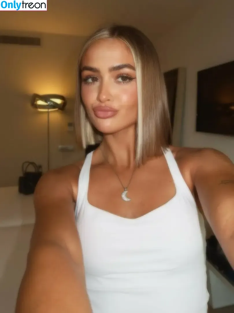 Iuliana Beregoi nude photo #0116 (iulianaberegoiofficial)