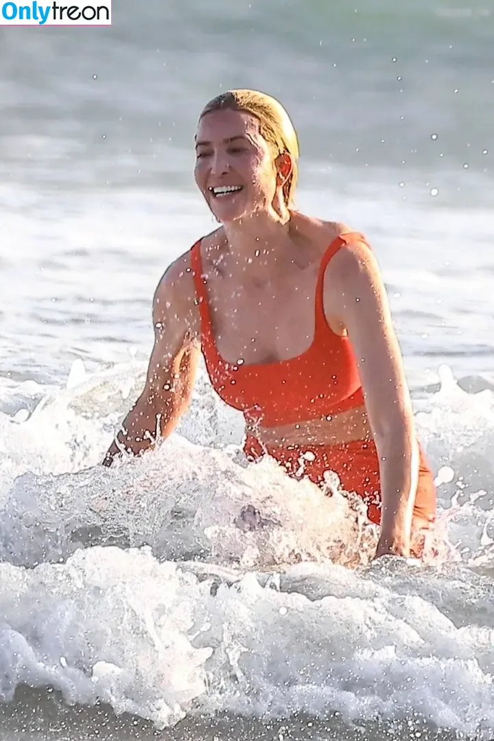 Ivanka Trump nude photo #0720 (IvankaTrump)