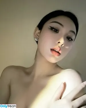 Ivy Ai.lin20_ / ai.lin20_ nude photo #0110