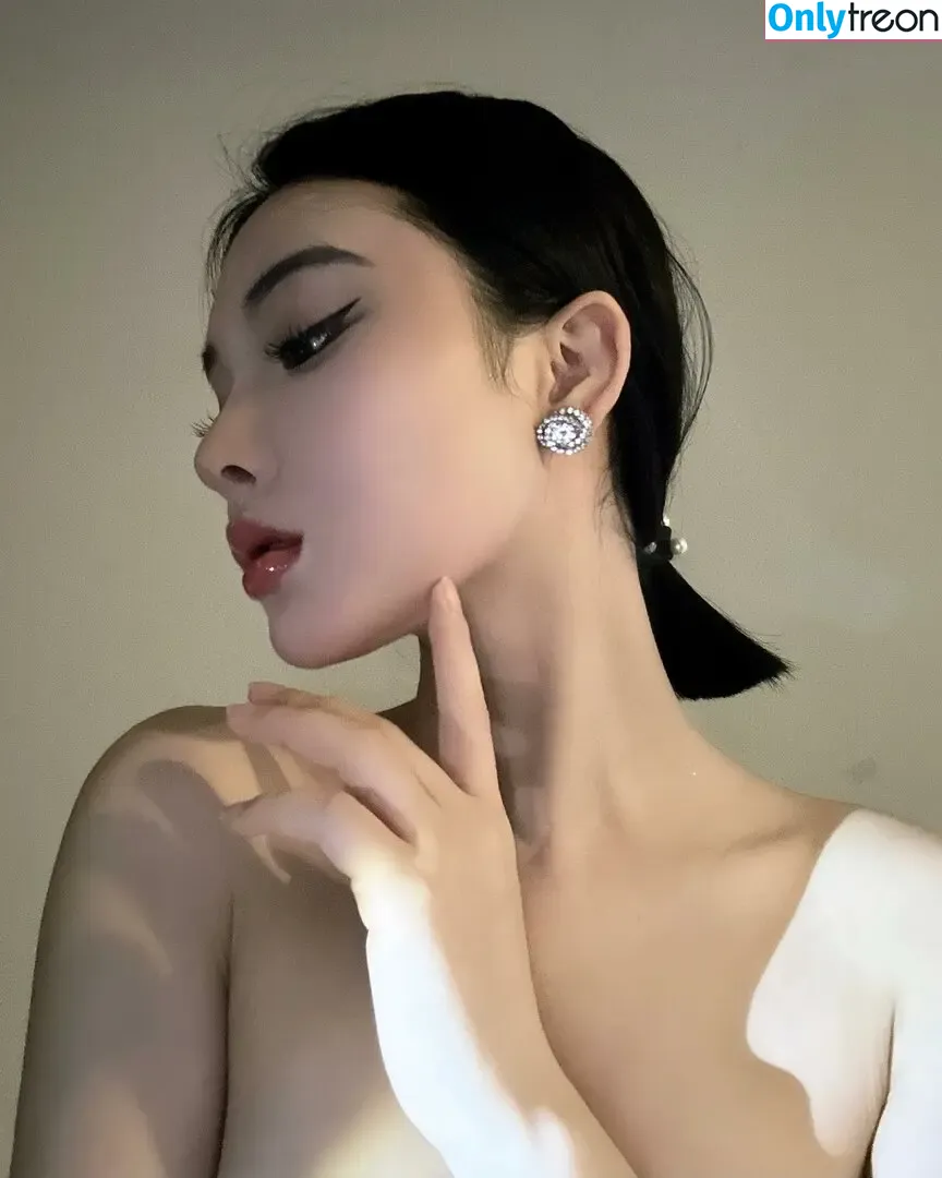 Ivy Ai.lin20_ nude photo #0109 (ai.lin20_)