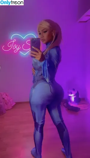 IvySky / itsivysky / ivysky.sunspot / ivyskyofficial nude photo #0110