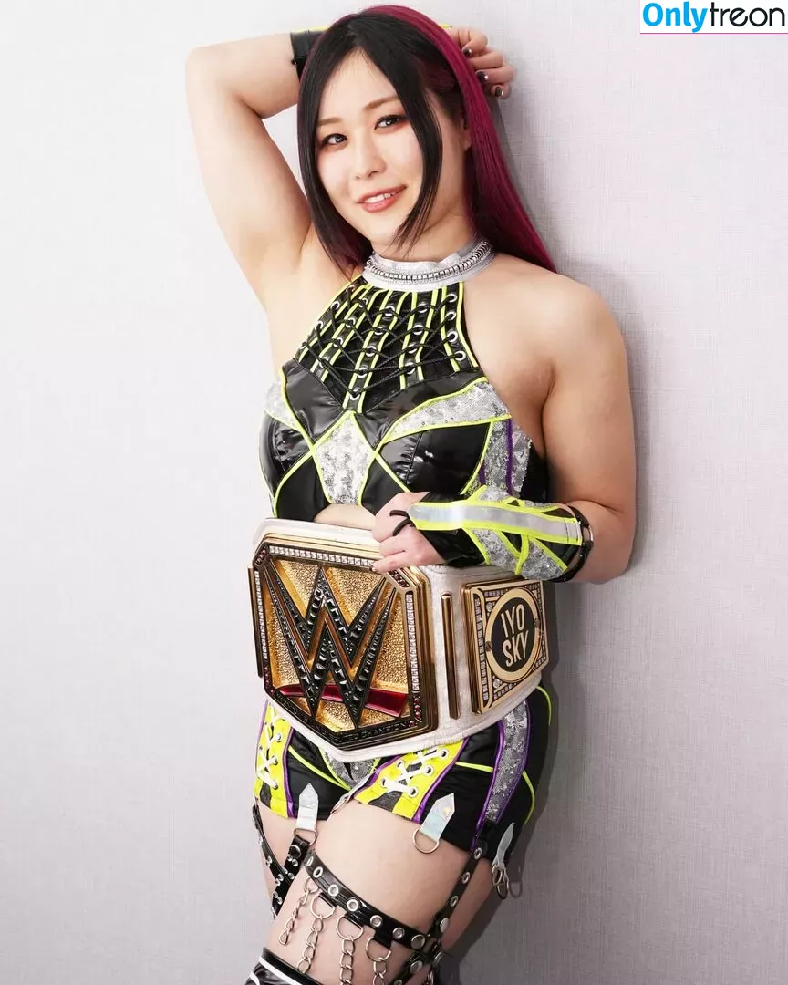 Iyo Sky nude photo #0390 (Io Shirai / iyoaghedo)