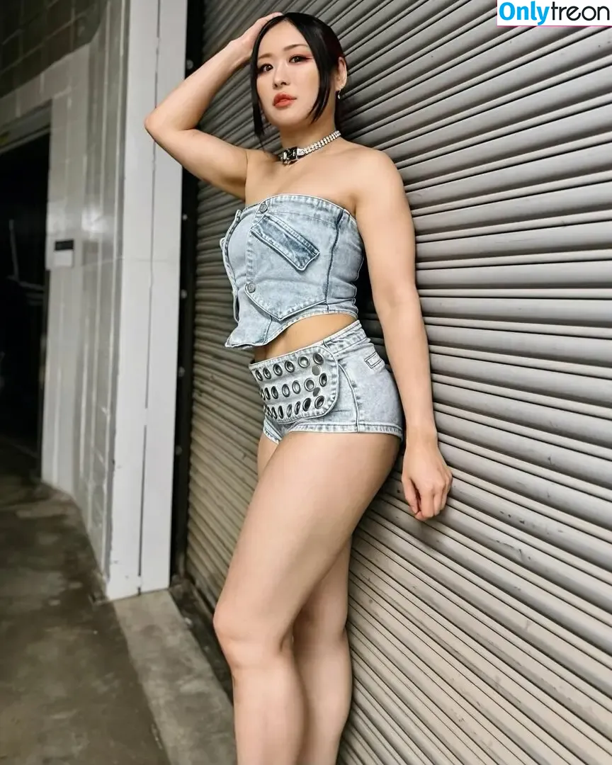 Iyo Sky nude photo #0841 (Io Shirai / iyoaghedo)