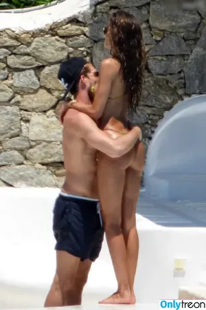 Izabel Goulart / iza_goulart / izabelgoulart nude photo #0926