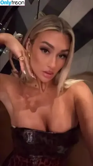 Izzi Dame / WWE NXT / izzi_bee / izzi_wwe nude photo #0268