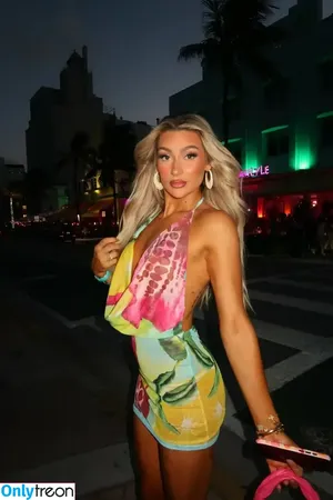 Izzi Dame / WWE NXT / izzi_bee / izzi_wwe nude photo #0302