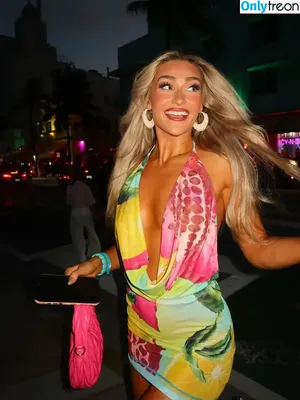 Izzi Dame / WWE NXT / izzi_bee / izzi_wwe nude photo #0314