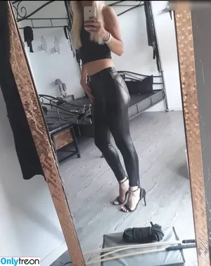 nude photo #0003