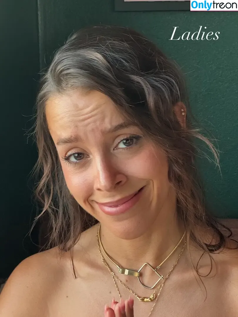 Izzybizzyspider nude photo #0358 (itsizzypaige)