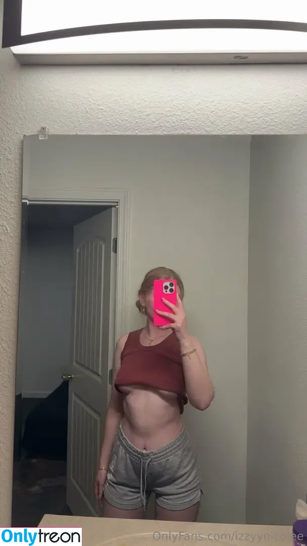 izzyynicolee nude photo #0014 (izzycolee)