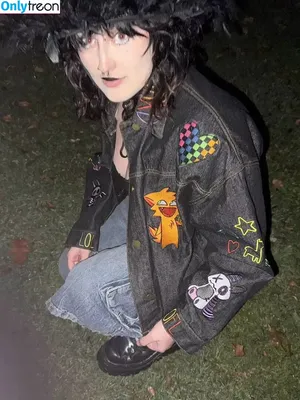 Izzzyzzz nude photo #0007