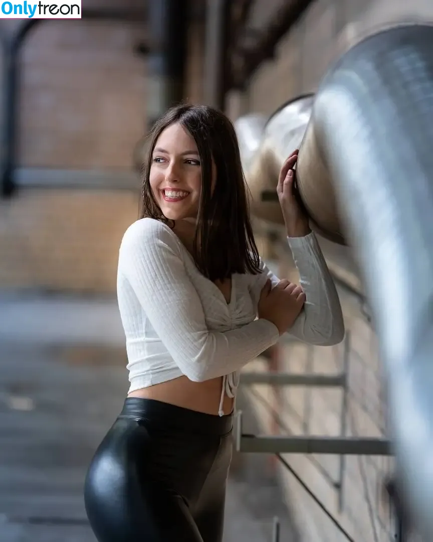 Jaamiraaa nude photo #0038 (Jaamiraaa)