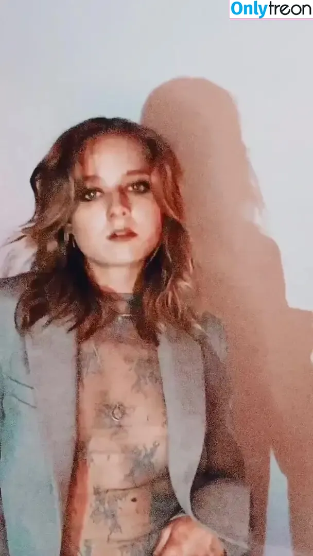 Jackie Evancho nude photo #0037 (officialjackieevancho)