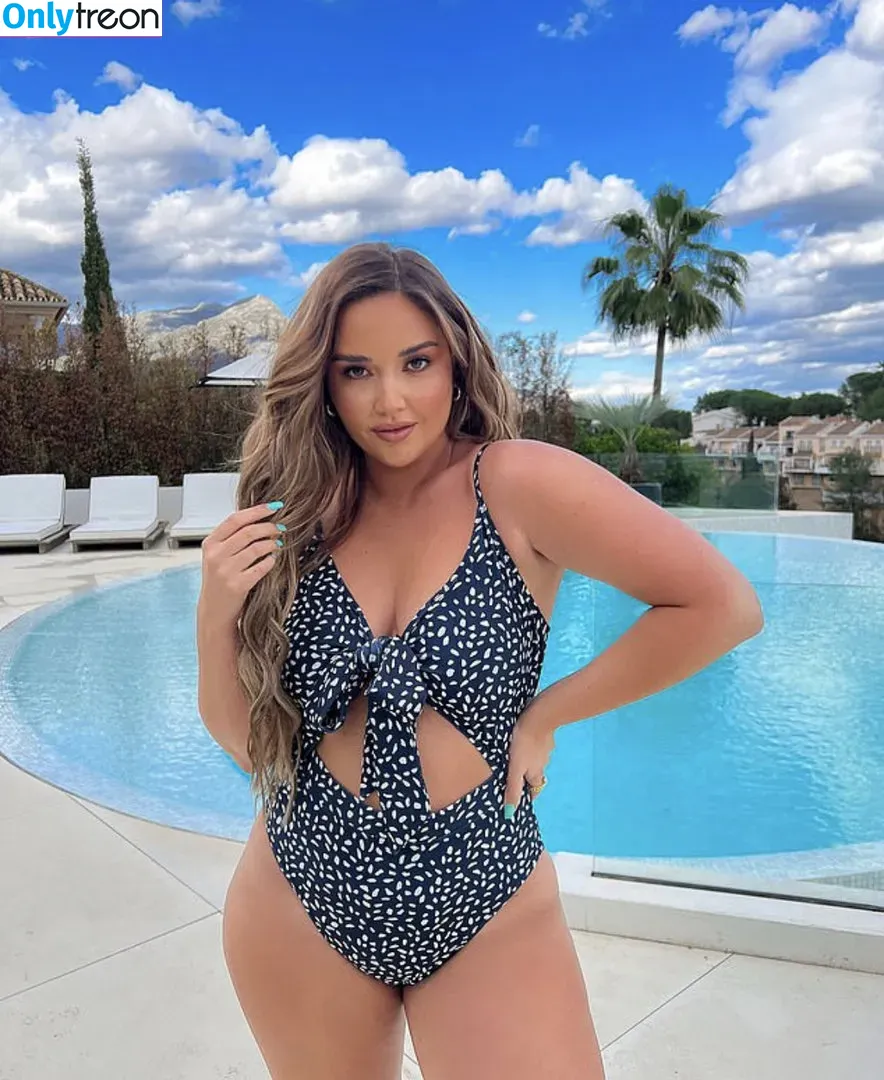 Jacqueline Jossa nude photo #0102 (EastEnders / jacjossa)