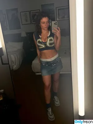 Jade Chynoweth / jadebug98 nude photo #0756