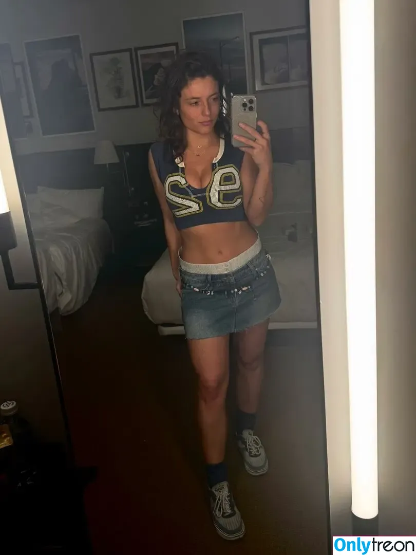 Jade Chynoweth nude photo #0756 (jadebug98)